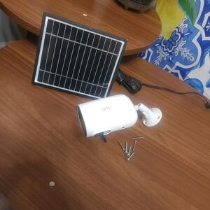 Arlo Essential Spotlight Security Camera w/Solar Panel